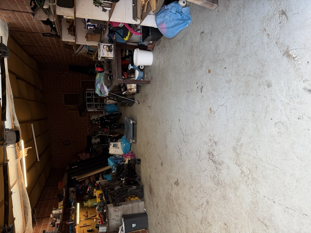 Garage na